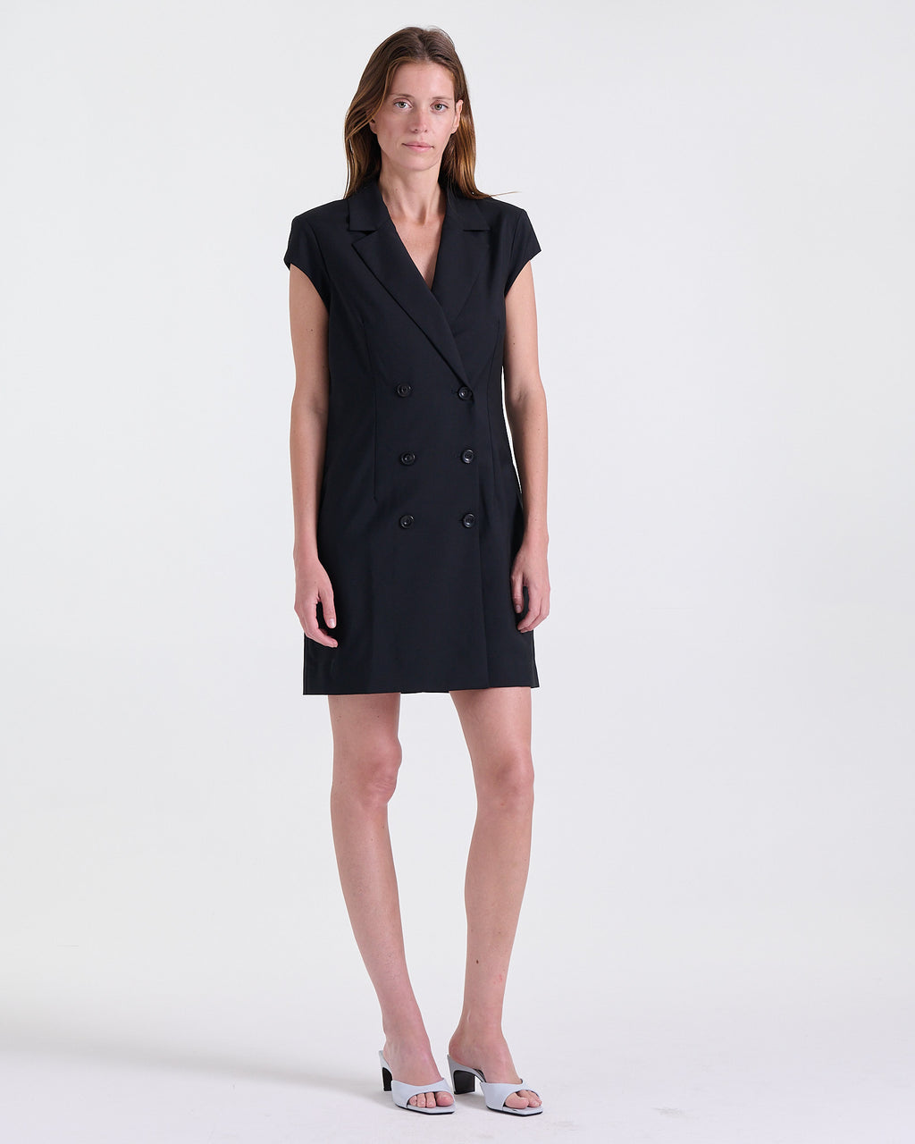 Robe tailleur Adèle en Noir, longueur mini, au-dessus du genou, sélection Au Travail, Deméa Paris