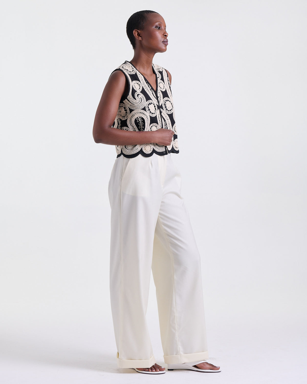Alexandra Pants in Off White, hook-and-eye and zip closure, Work edit, Deméa Paris