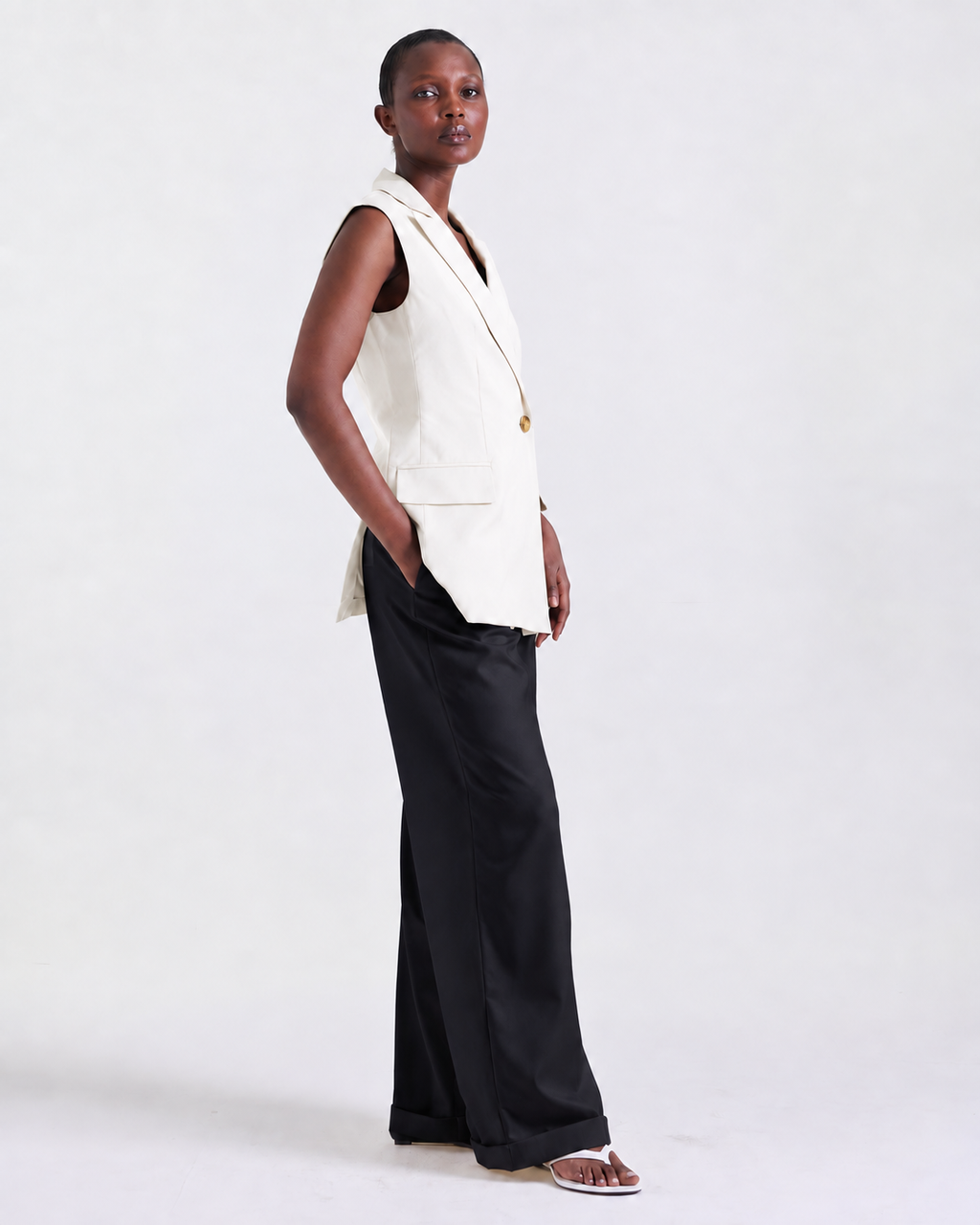 Alexandra Sleeveless Jacket in Off White, single-button closure (gold or silver depending on color), Work edit, Deméa Paris