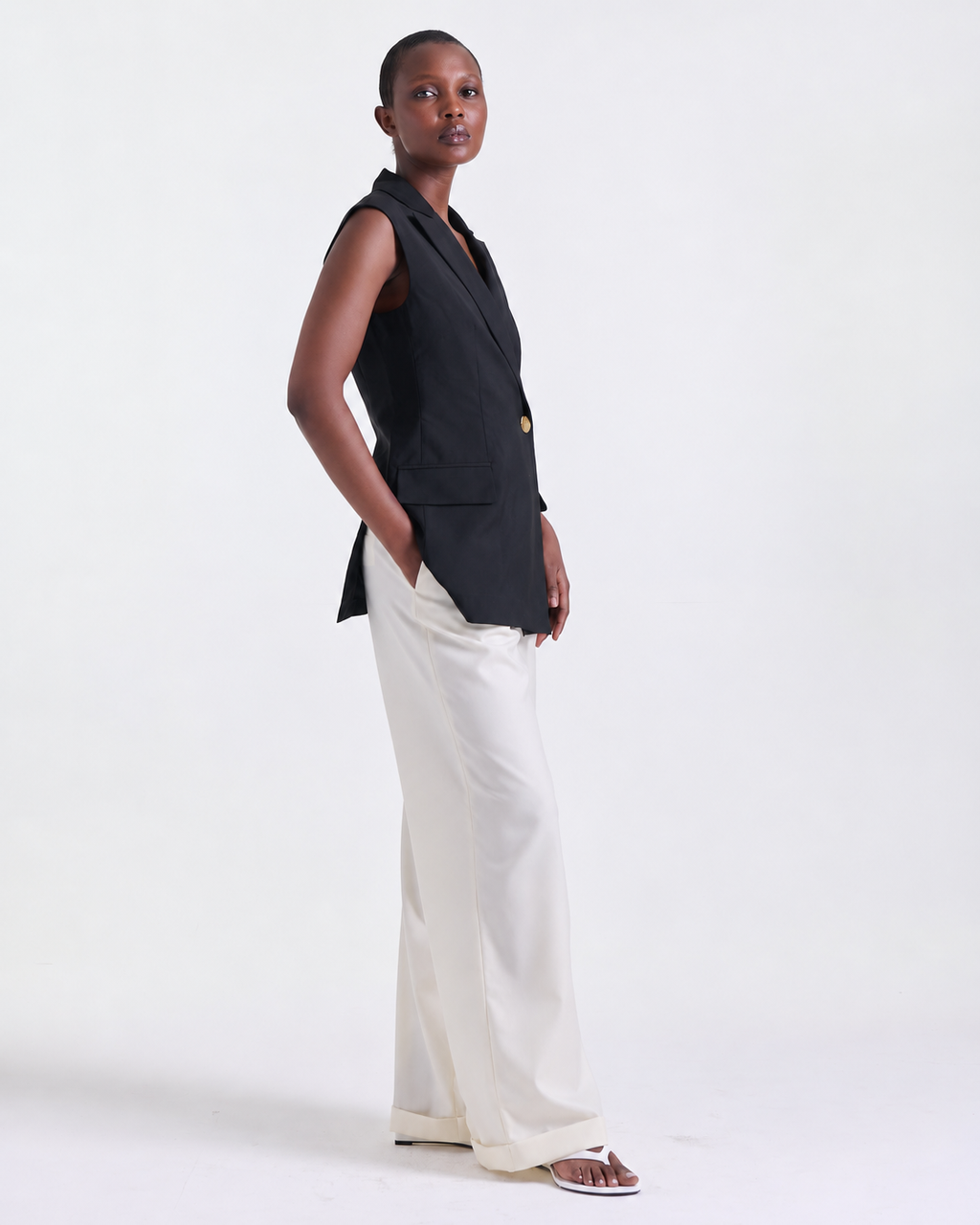 Alexandra Sleeveless Jacket in Black, single-button closure gold, Work edit, Deméa Paris