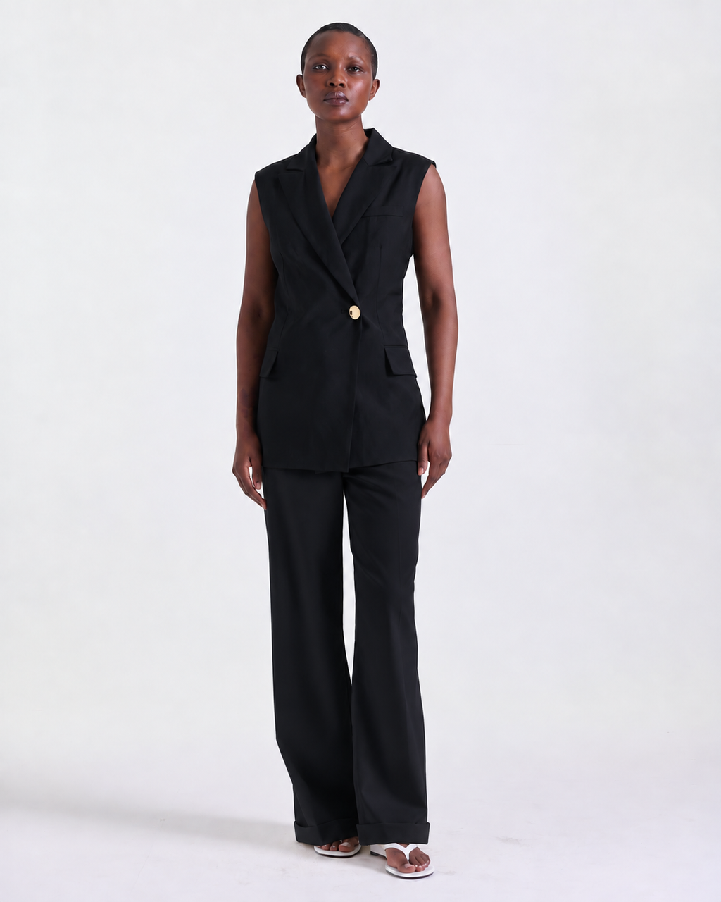 Alexandra Sleeveless Jacket in Black, single-button closure gold, Work edit, Deméa Paris