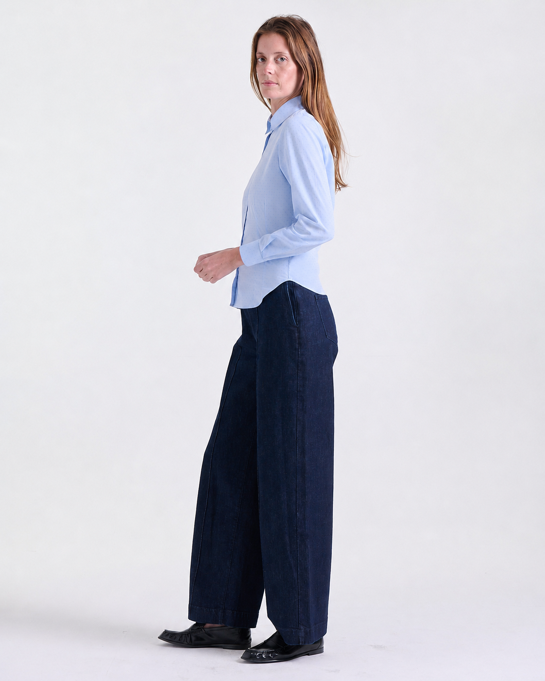 Alia Fitted Shirt in Blue, curved hem, Work edit, Deméa Paris