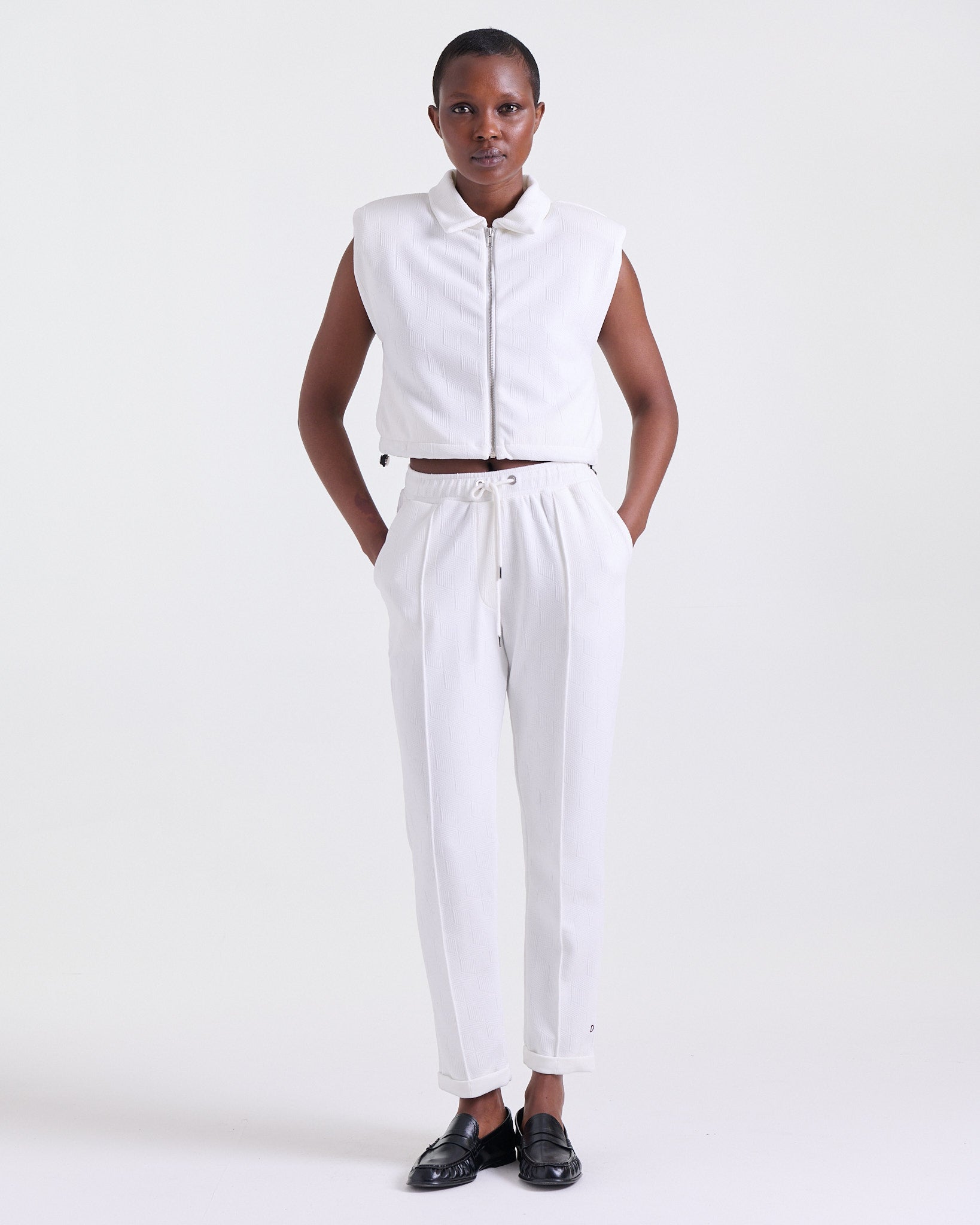 Alicia Jacket in Off White, cropped silhouette, Boarding Call edit, Deméa Paris