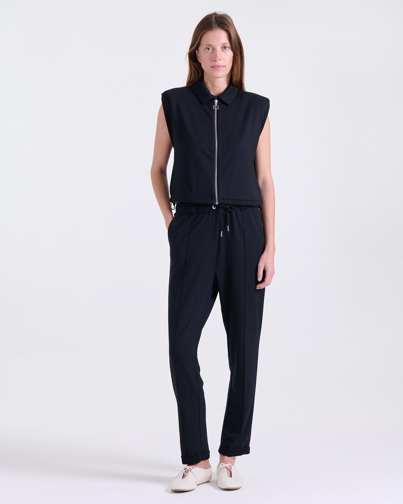 Alicia Jacket in Black, cropped silhouette, Boarding Call edit, Deméa Paris