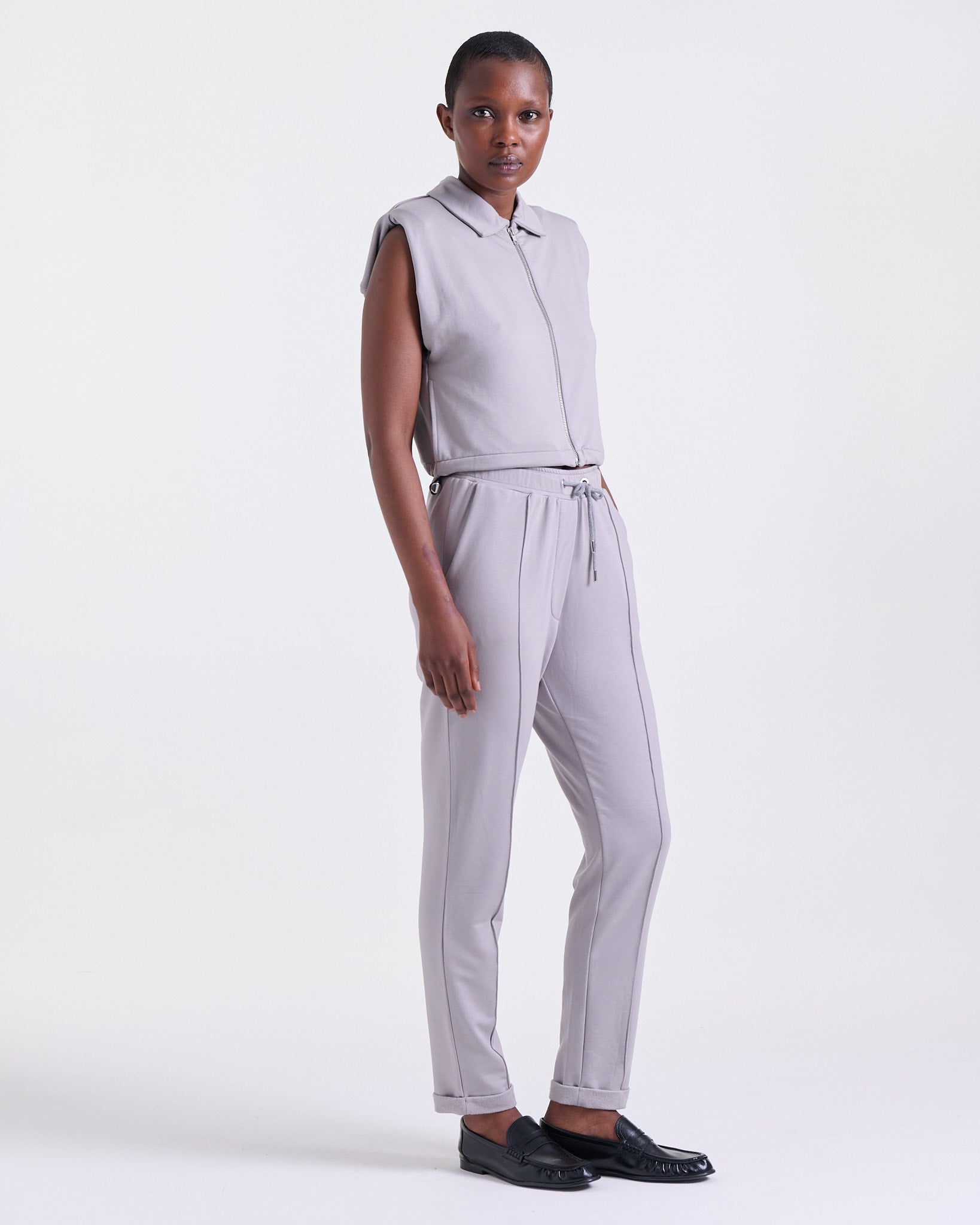 Alice Pants and Alicia Jacket in Taupe, elasticated waistband and invisible shoulder pads, Boarding Call set, Deméa Paris