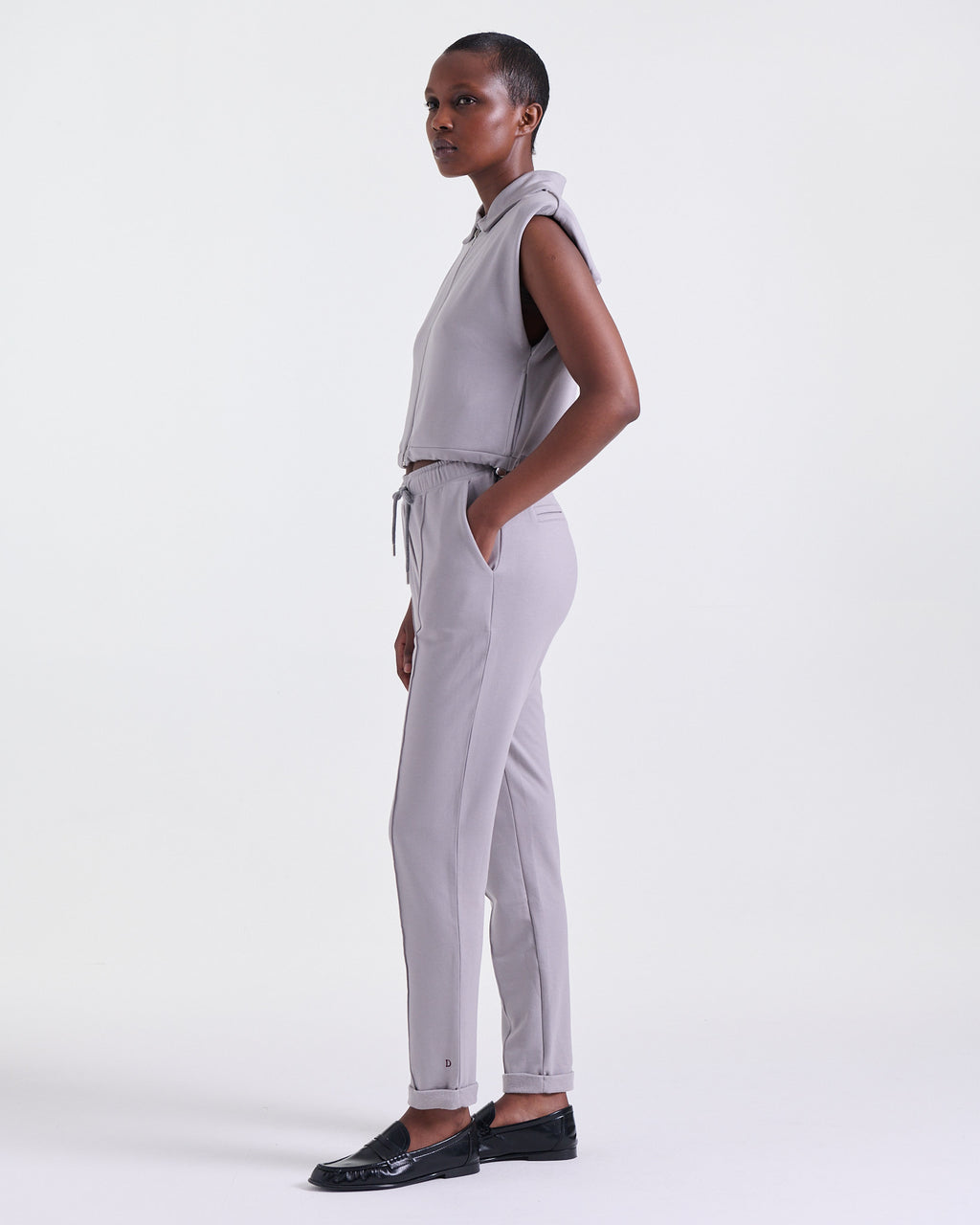 Alice Pants and Alicia Jacket in Taupe, tapered pants with structured shoulders, Boarding Call set, Deméa Paris