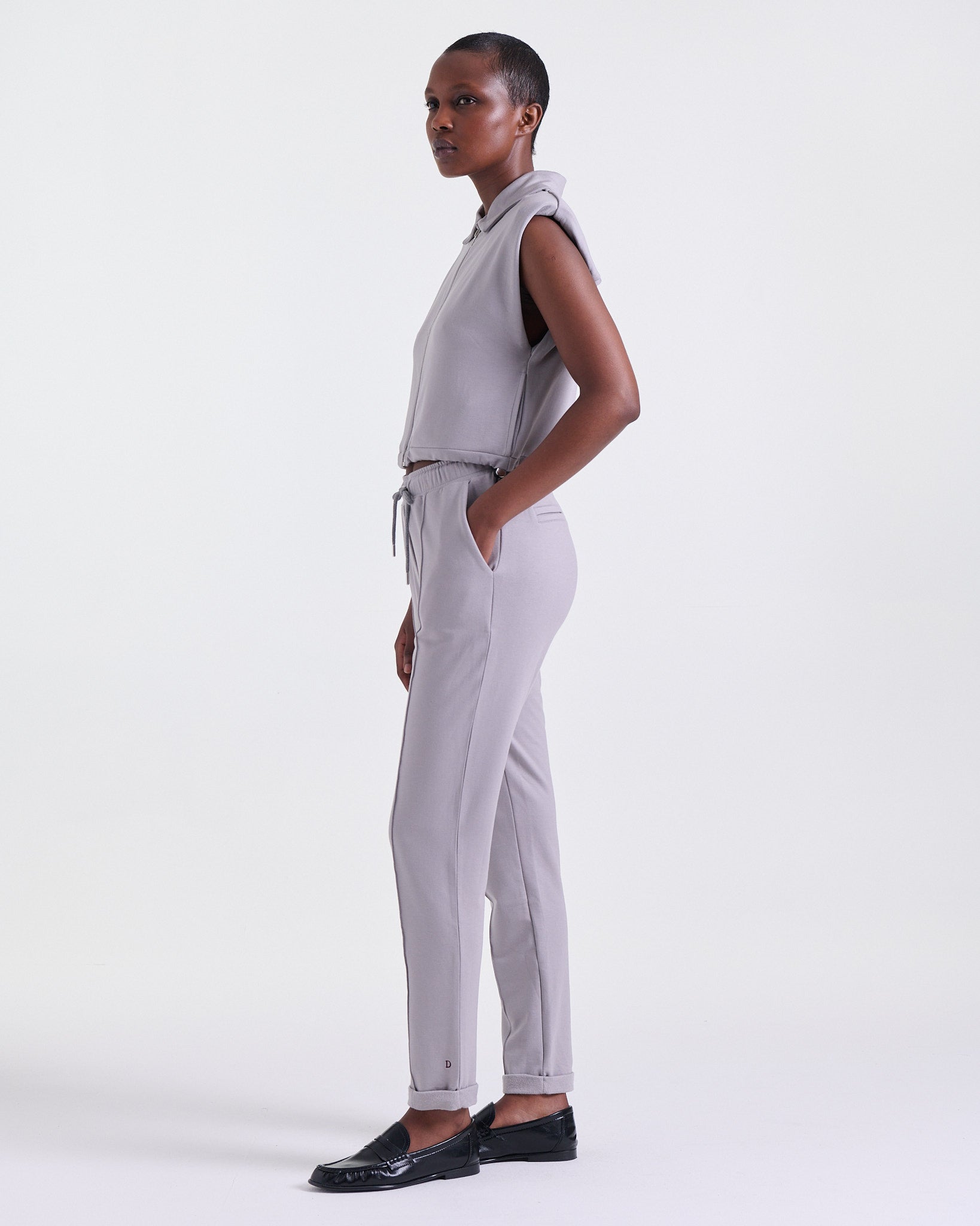 Alice Pants and Alicia Jacket in Taupe, tapered pants with structured shoulders, Boarding Call set, Deméa Paris