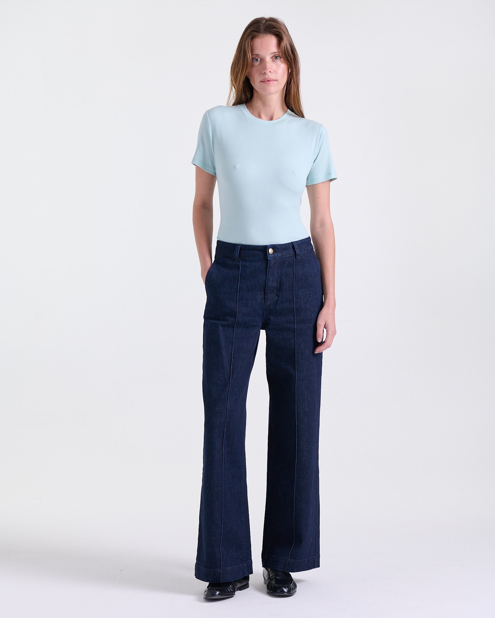 Avery Wide Jeans in Indigo, high-waist fit, Casual Chic edit, Deméa Paris