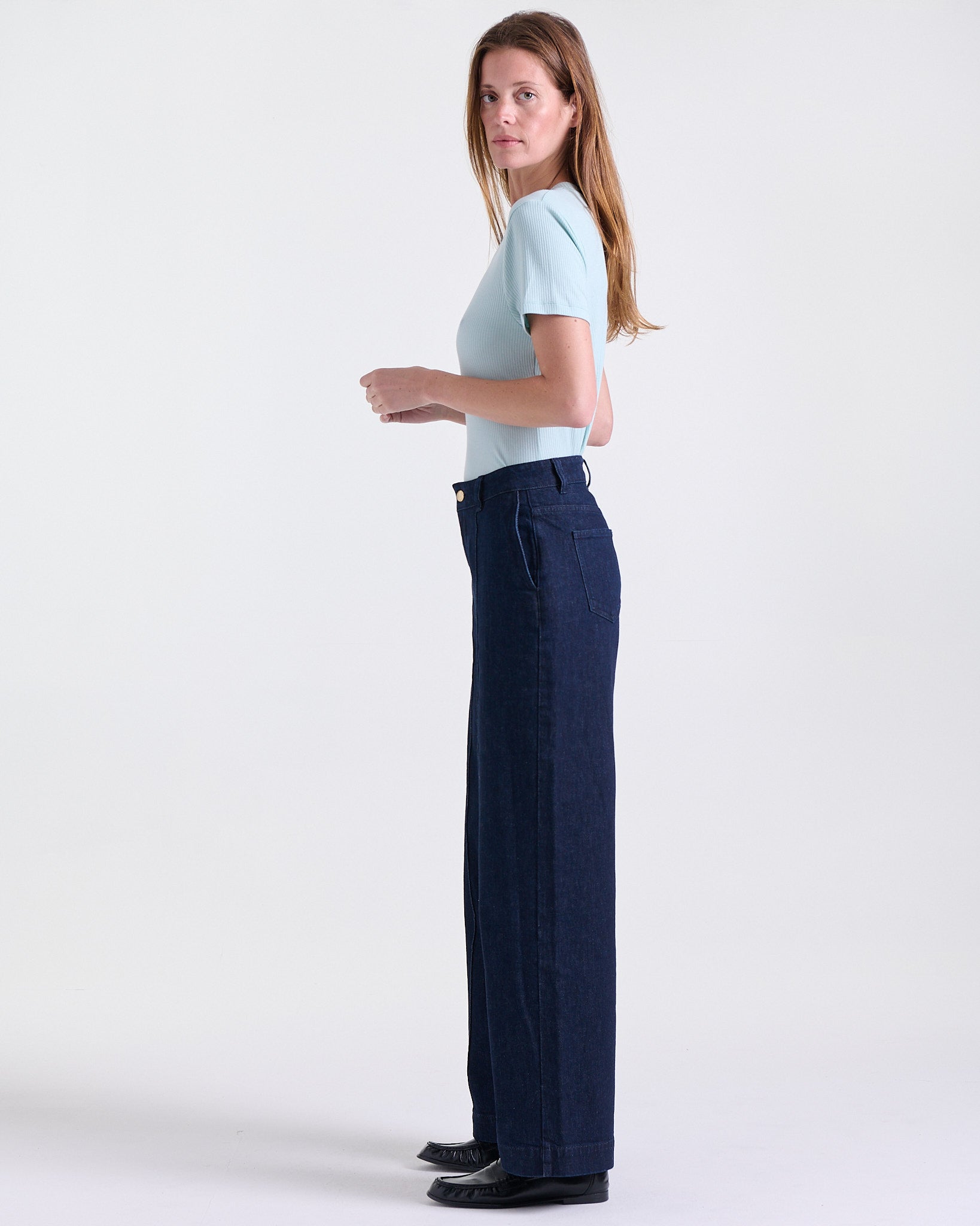 Avery Wide Jeans in Indigo, full-length, Casual Chic edit, Deméa Paris