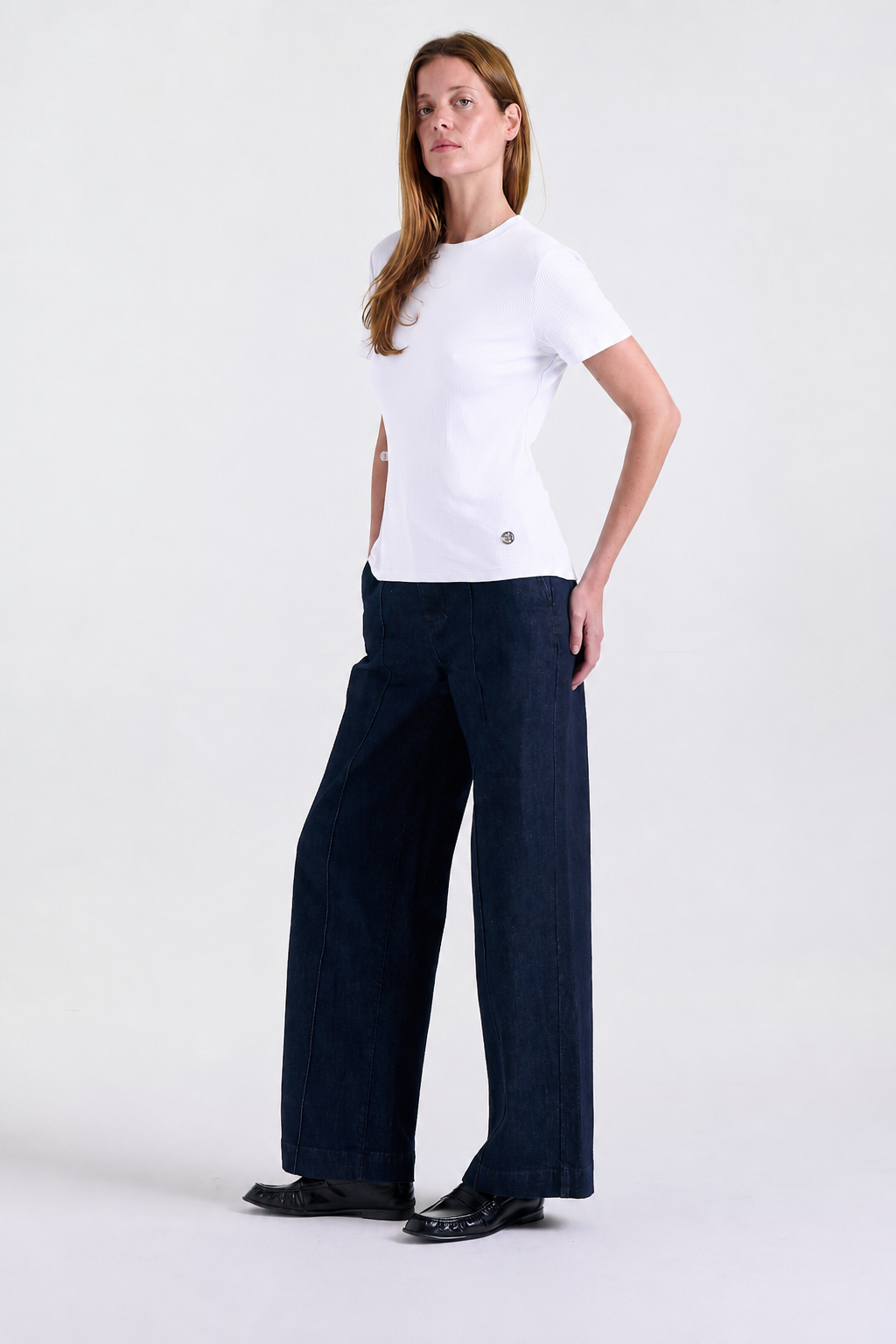 Alina Fitted T-shirt in White, ultra-soft stretch fabric, Boarding Call edit, Deméa Paris