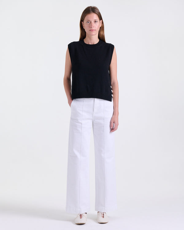 Amandine Sleeveless Knitwear in Black, straight fit, Work and Casual Chic edits, Deméa Paris