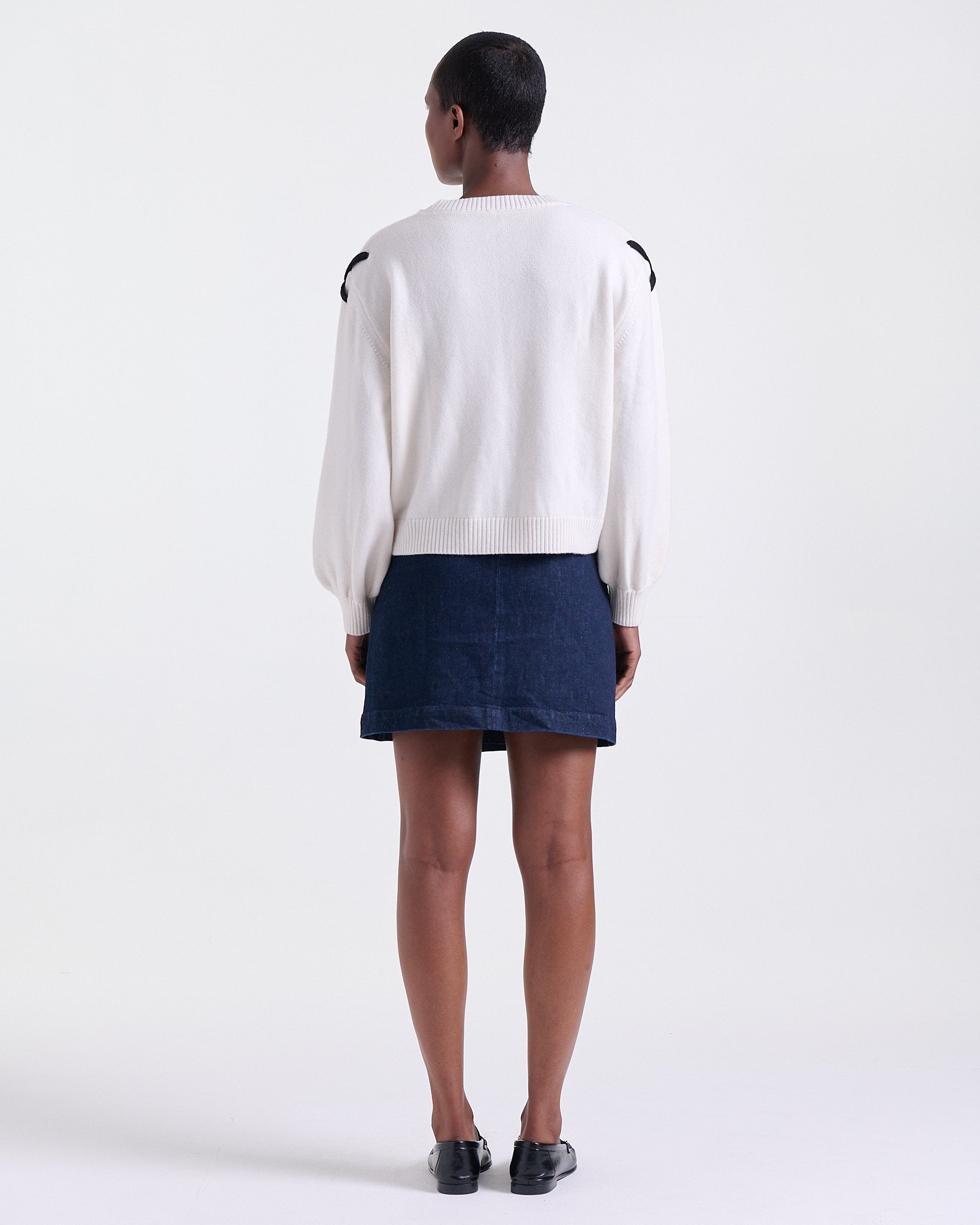Aman Sweater in Off White, long balloon sleeves, Work edit, Deméa Paris