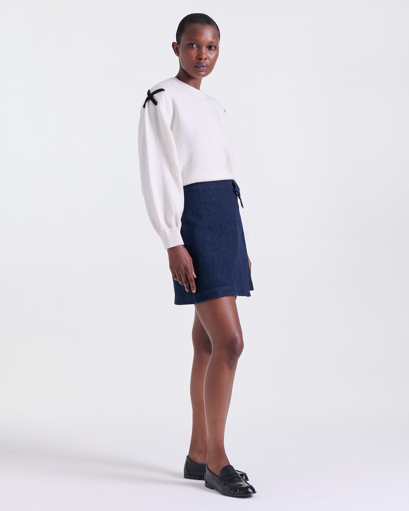 Azalée Skirt in Indigo, belt with gold-tone buckle, Casual Chic edit, Deméa Paris