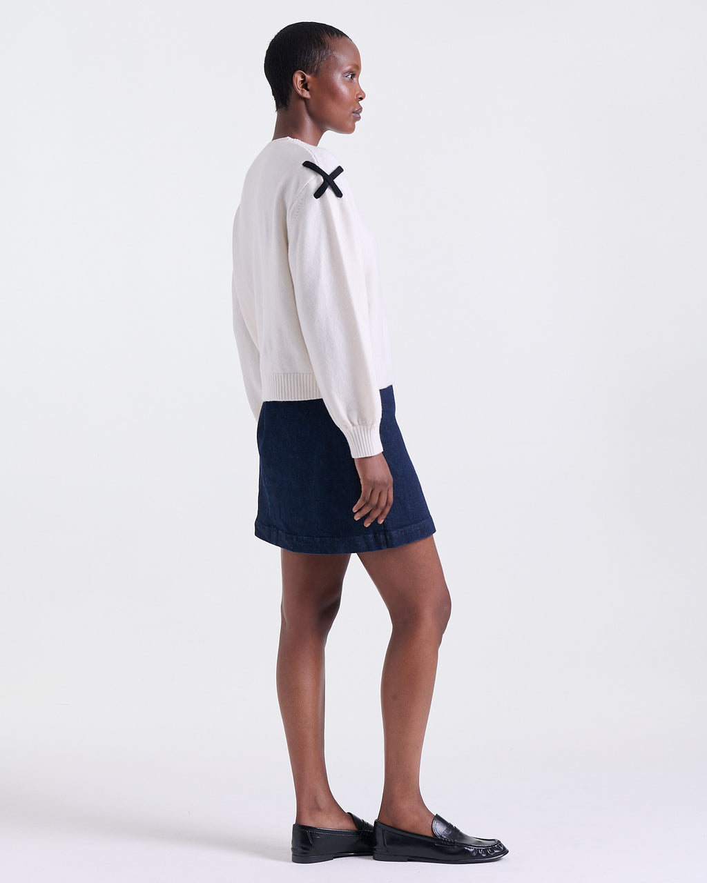 Aman Sweater in Off White, ribbed neckline, cuffs and hem, Work edit, Deméa Paris