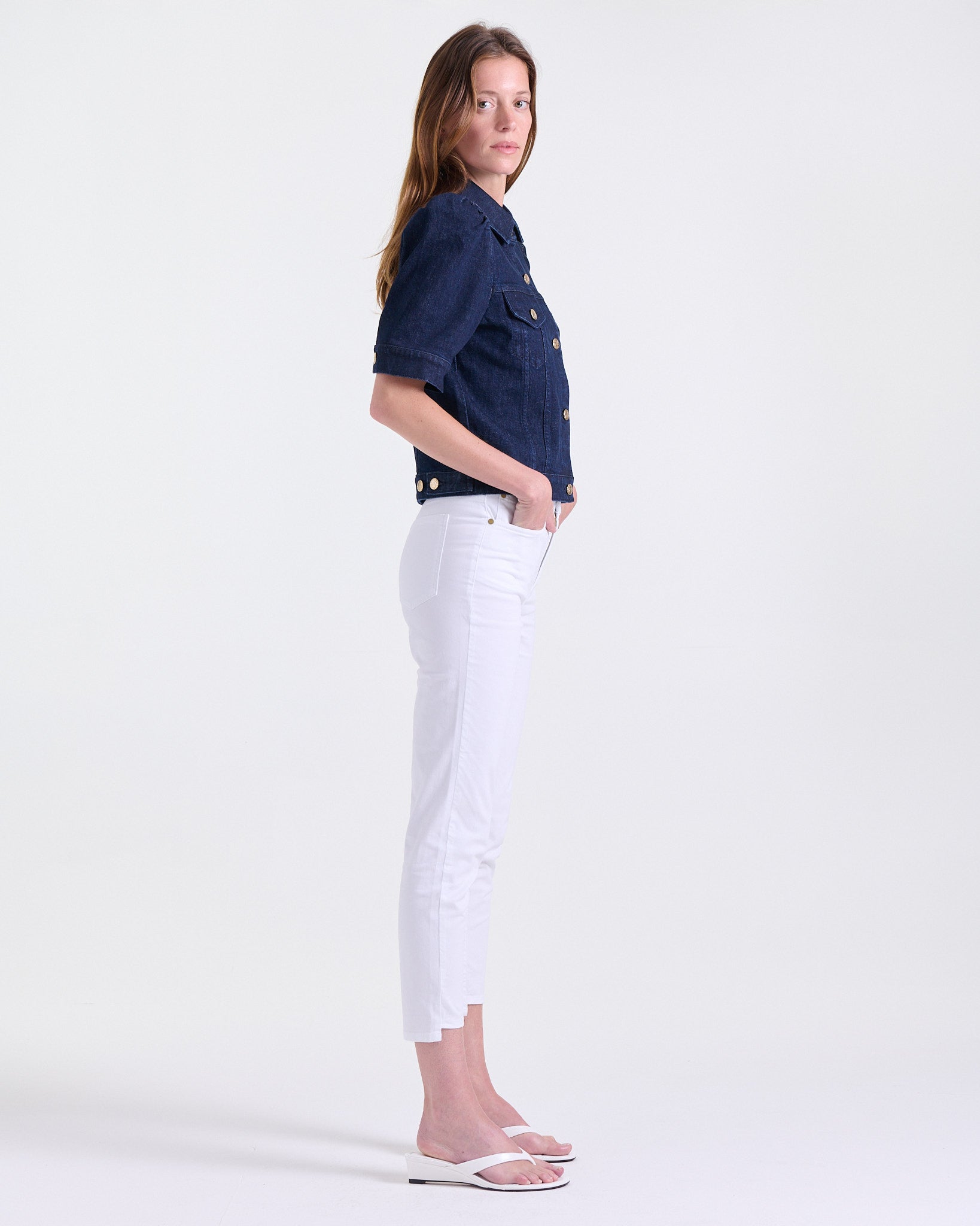 Deméa Paris Anabelle Jacket in denim with Andréa Slim trousers in white, studio shot.