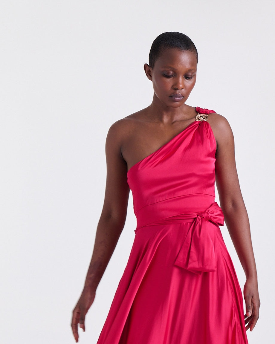 Annie Asymmetrical Top in Pink, asymmetrical off-shoulder design, RSVP edit, Deméa Paris