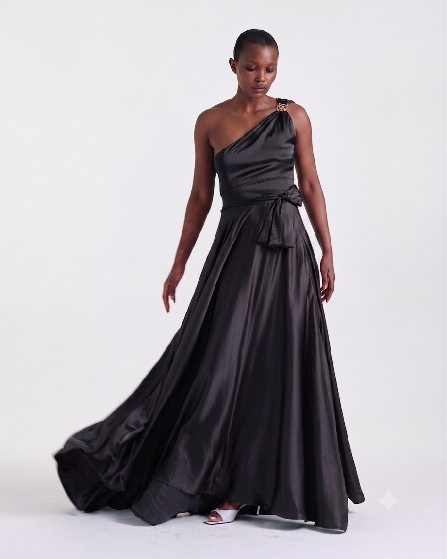 Annie Long Skirt in Black, floor-length silhouette, RSVP edit, Deméa Paris