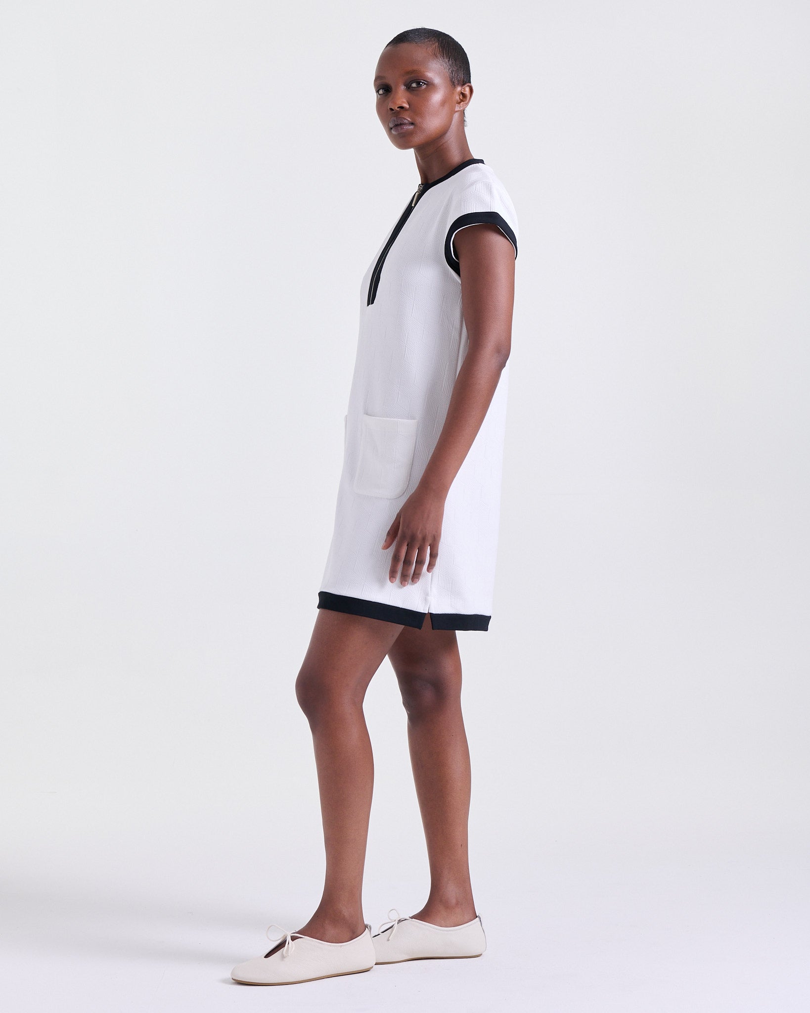 Asmée Dress in Off White, front zip closure, Boarding Call edit, Deméa Paris