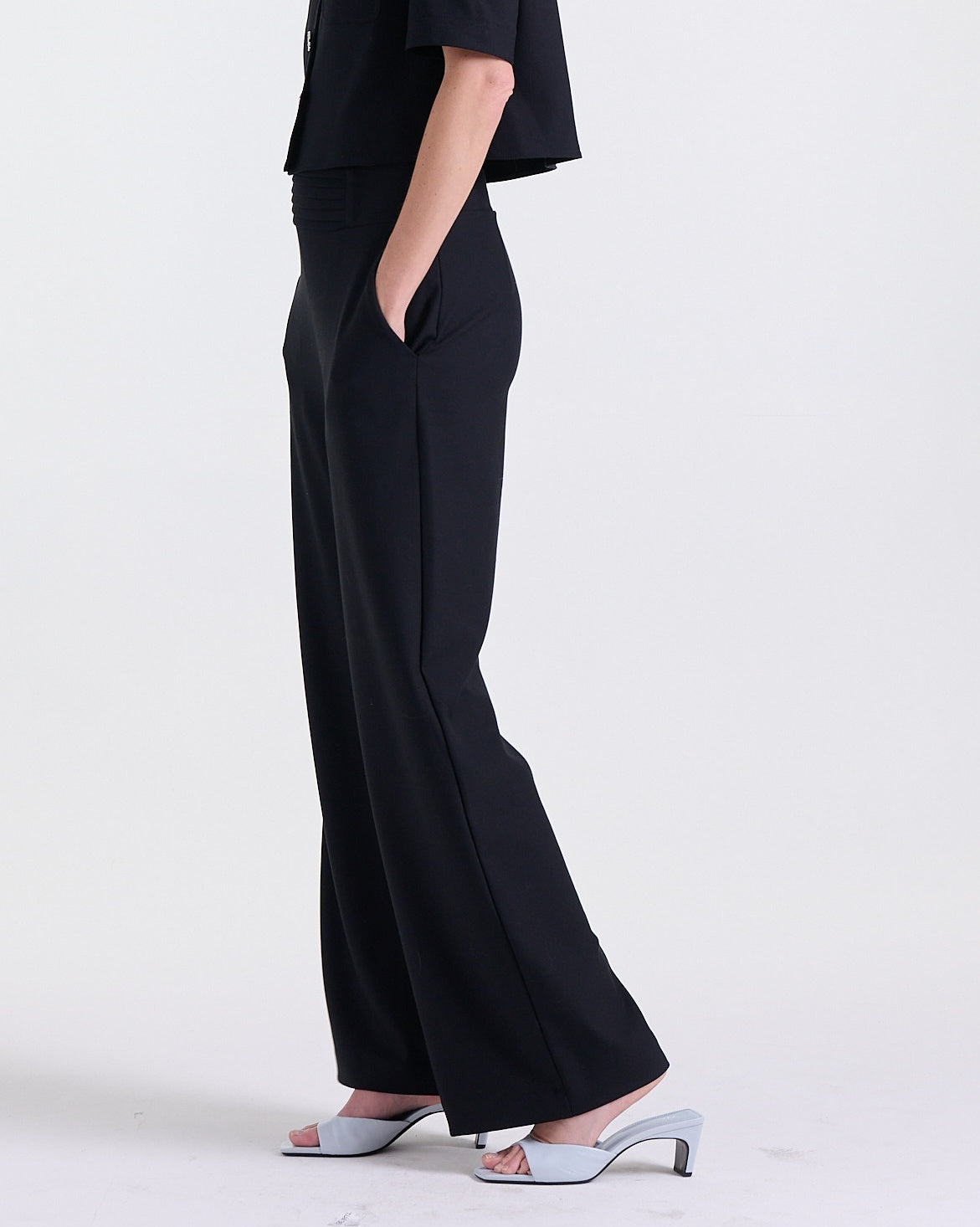 Ava Crepe Pants in Black, wide-leg silhouette, Work edit, Deméa Paris