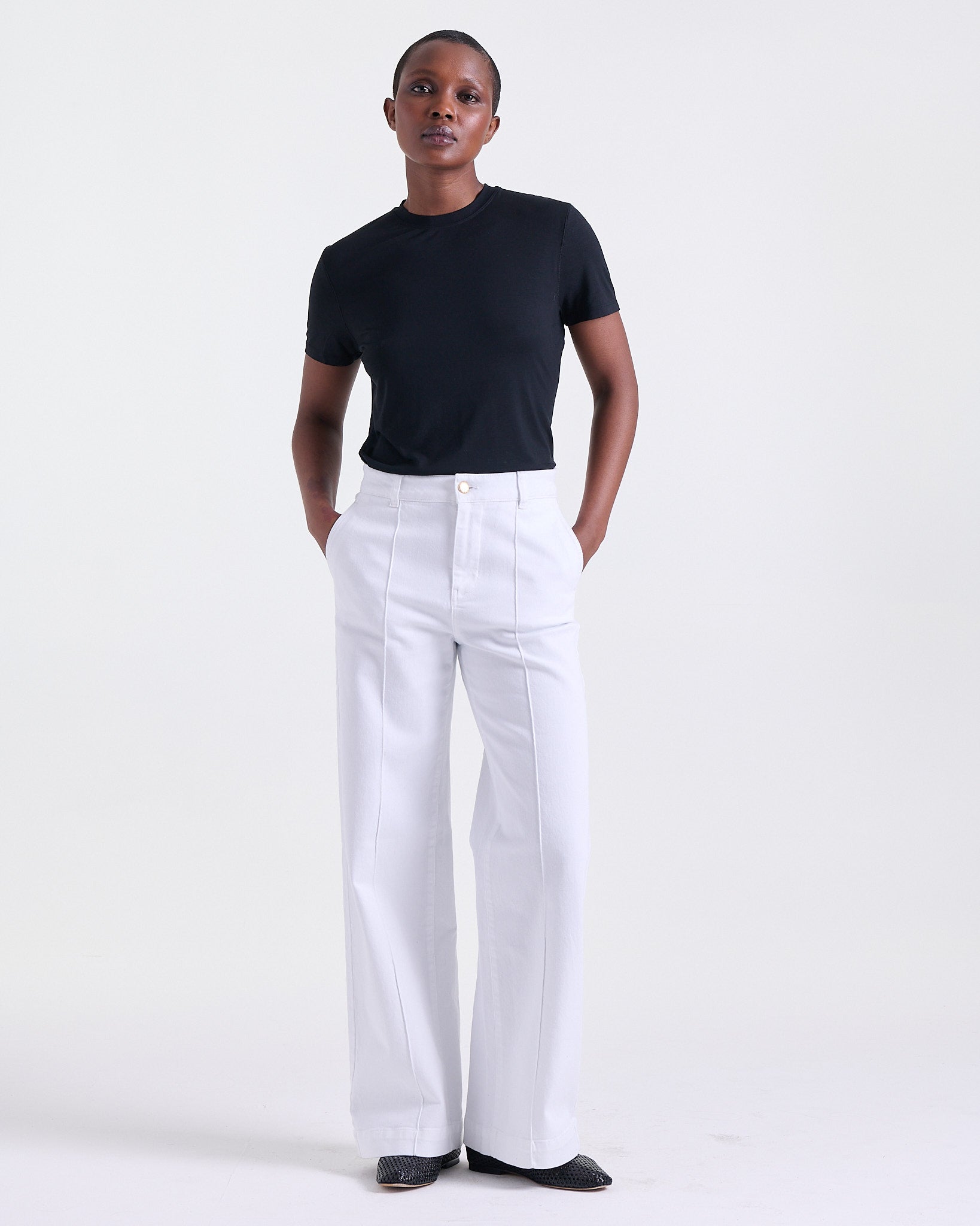 Avery Wide Jeans in White, full-length, Casual Chic edit, Deméa Paris