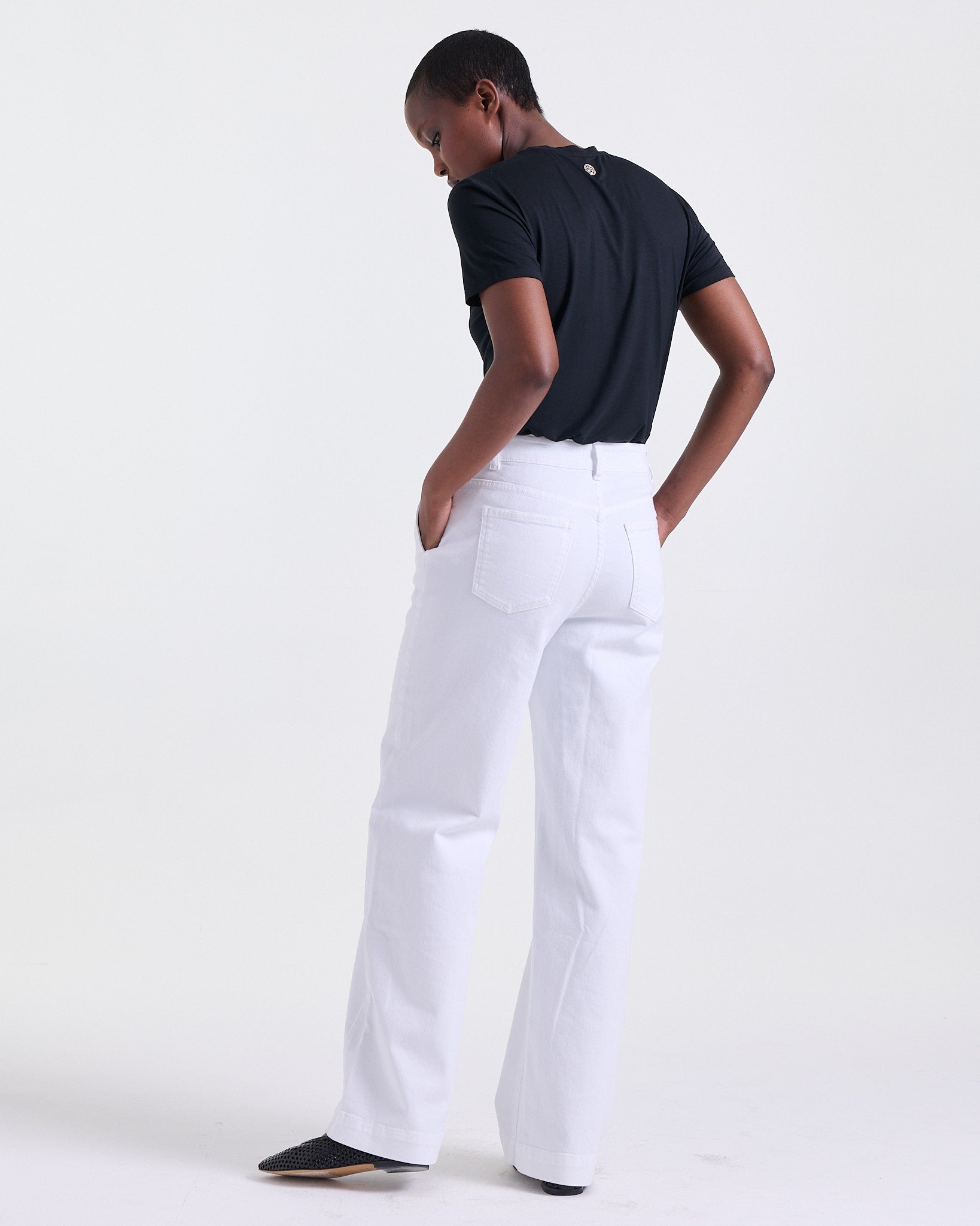Avery Wide Jeans in White, front seam detail for structure, Casual Chic edit, Deméa Paris