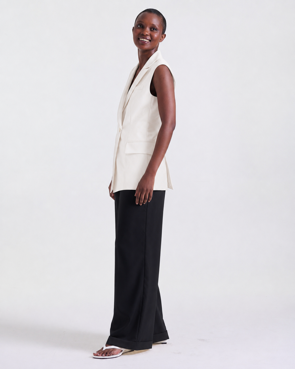 Alexandra Sleeveless Jacket in Off White, side vents at the back, Work edit, Deméa Paris