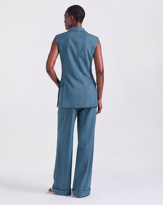 Pantalon Alexandra en Bleu Canard, silhouette droite et large, sélection Au Travail, Deméa Paris